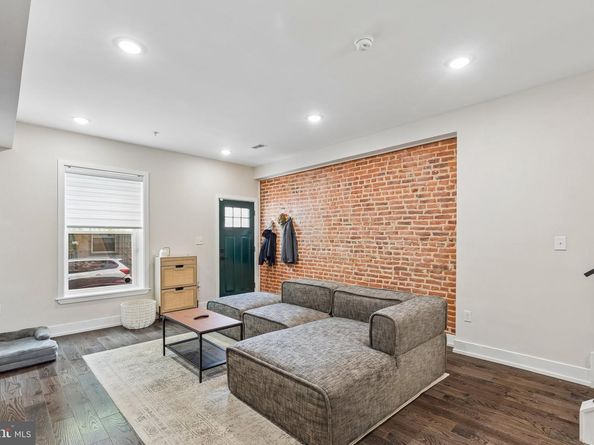 1755 N 26TH Street, Philadelphia PA 19121