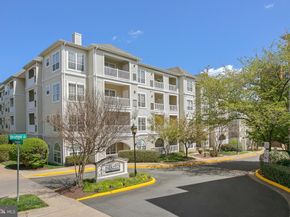 4560 Strutfield Lane 1212, Alexandria VA 22311