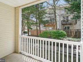 4560 Strutfield Lane 1212, Alexandria VA 22311