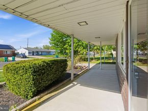 154 Pinewood Drive, Levittown PA 19054