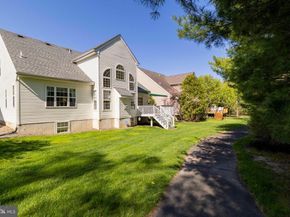 617 N Settlers Circle, Warrington PA 18976