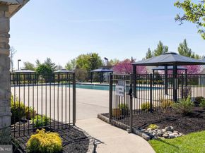 617 N Settlers Circle, Warrington PA 18976