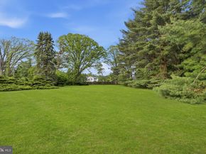 1035 Wright Drive, Huntingdon Valley PA 19006