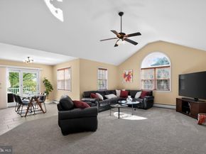 962 Edwards Drive, Springfield PA 19064