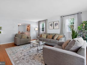 962 Edwards Drive, Springfield PA 19064