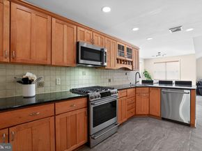 962 Edwards Drive, Springfield PA 19064