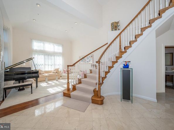 416 Spring Garden Lane, Conshohocken PA 19428