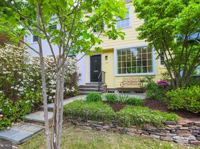 1107 Powhatan Street, Alexandria VA 22314