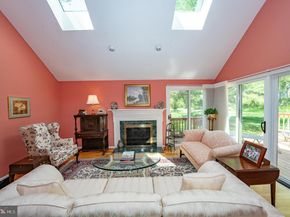 471 Chandlee Drive, Berwyn PA 19312