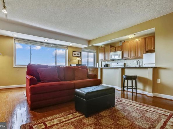 2500 N Van Dorn Street, Alexandria VA 22302