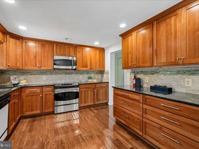 10806 Oldfield Drive, Reston VA 20191