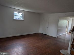 1941 W Chew Street, Philadelphia PA 19141