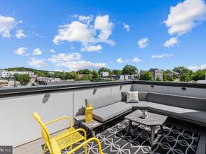 1915 H St NE PH1, Washington DC 20002