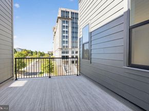 142 Pepperell Street, Alexandria VA 22304