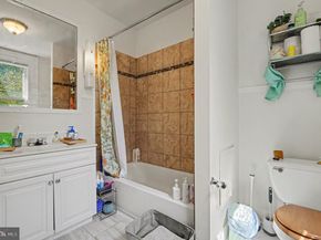 1 Lindenwold Terrace, Ambler PA 19002