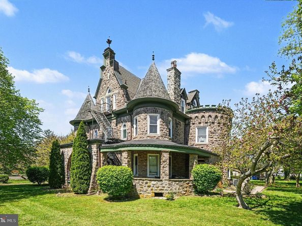 1 Lindenwold Terrace, Ambler PA 19002