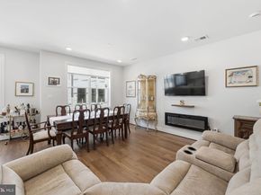 4927 Eisenhower Ave, Alexandria VA 22304