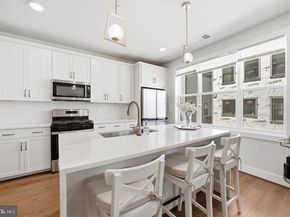 4927 Eisenhower Ave, Alexandria VA 22304