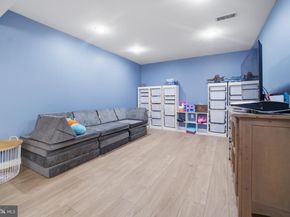 2233 Apple Way, Bensalem PA 19020