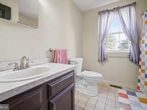 2233 Apple Way, Bensalem PA 19020