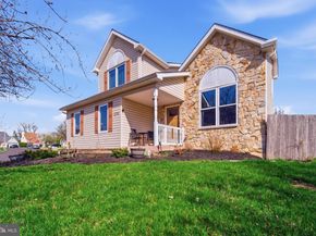 2233 Apple Way, Bensalem PA 19020