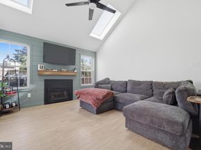 2233 Apple Way, Bensalem PA 19020
