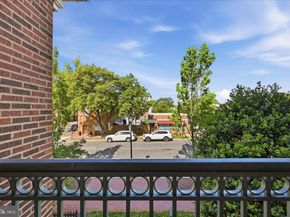 1115 Cameron Street 213, Alexandria VA 22314