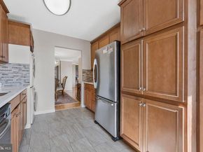1800 Old Meadow Road 713, Mclean VA 22102