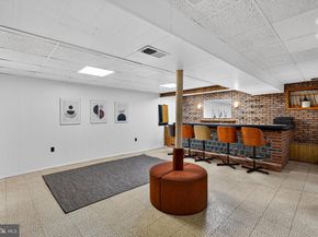 200 S Adams Street, Arlington VA 22204