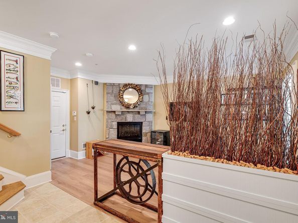 1769 Potomac Greens Drive, Alexandria VA 22314
