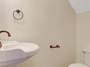 6 E Reed Avenue, Alexandria VA 22305