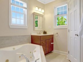 6 E Reed Avenue, Alexandria VA 22305