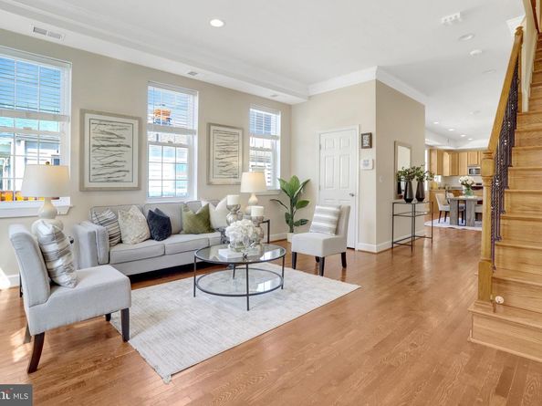 6 E Reed Avenue, Alexandria VA 22305