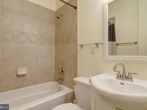 6 E Reed Avenue, Alexandria VA 22305