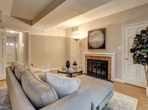 2528 Queen Annes Lane NW, Washington DC 20037