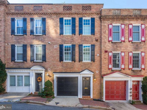 2528 Queen Annes Lane NW, Washington DC 20037