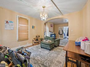 6813 N 7TH Street, Philadelphia PA 19126