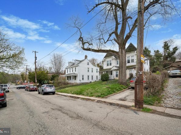 6813 N 7TH Street, Philadelphia PA 19126