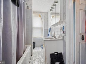 6813 N 7TH Street, Philadelphia PA 19126