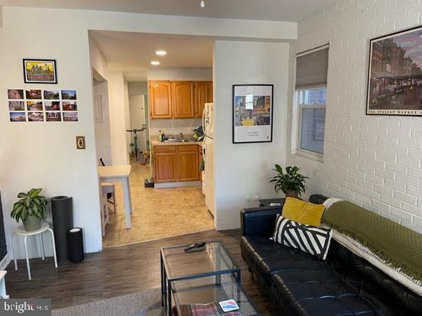 904 S 8TH Street, Philadelphia PA 19147