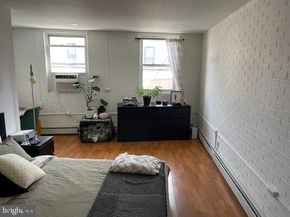 904 S 8TH Street, Philadelphia PA 19147