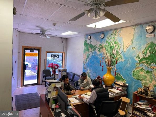 904 S 8TH Street, Philadelphia PA 19147