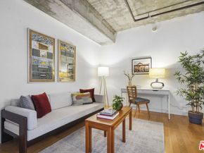 645 W 9th Street 617, Los Angeles CA 90015