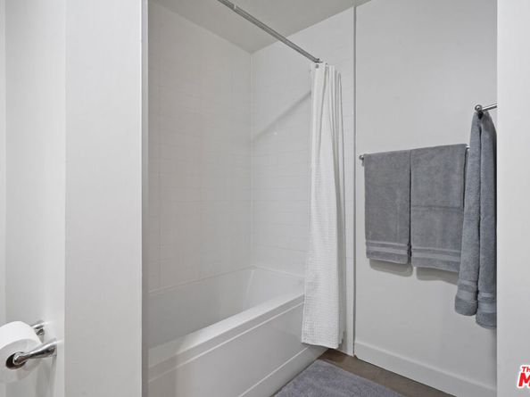 645 W 9th Street 617, Los Angeles CA 90015