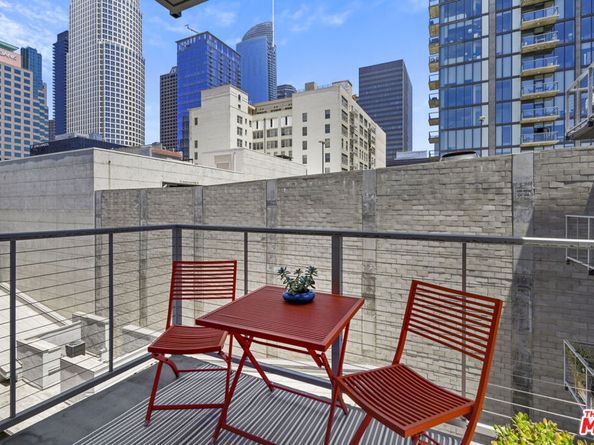 645 W 9th Street 617, Los Angeles CA 90015