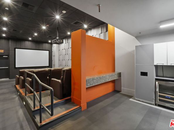 645 W 9th Street 617, Los Angeles CA 90015