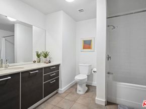 645 W 9th Street 617, Los Angeles CA 90015
