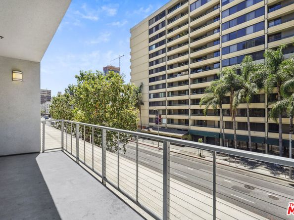 645 W 9th Street 617, Los Angeles CA 90015