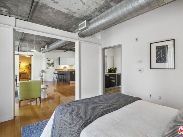 645 W 9th Street 617, Los Angeles CA 90015
