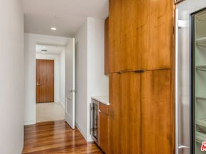 1 W Century Drive 24A, Los Angeles CA 90067